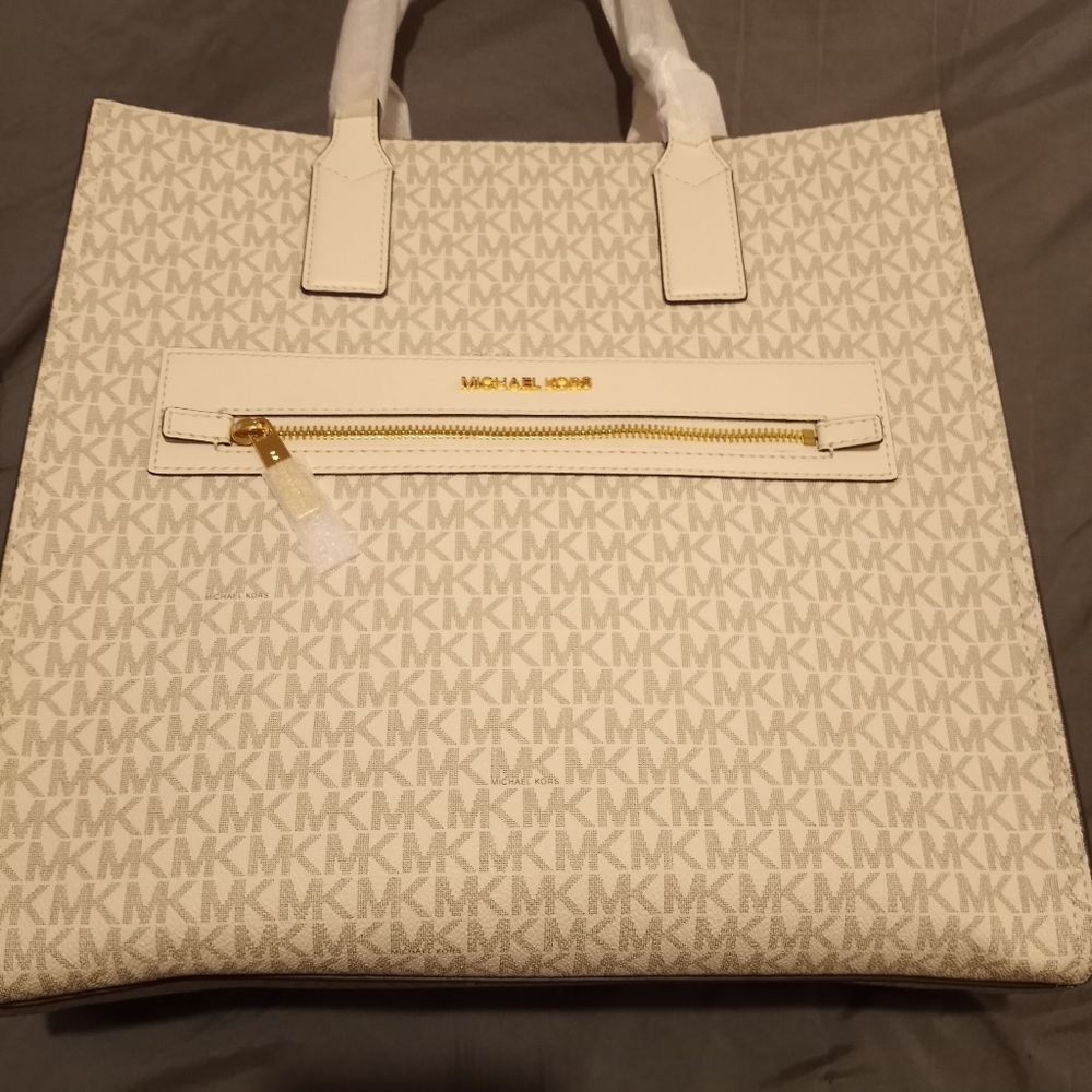 Michael kors kenly Large Tote Bag (Light Cream)